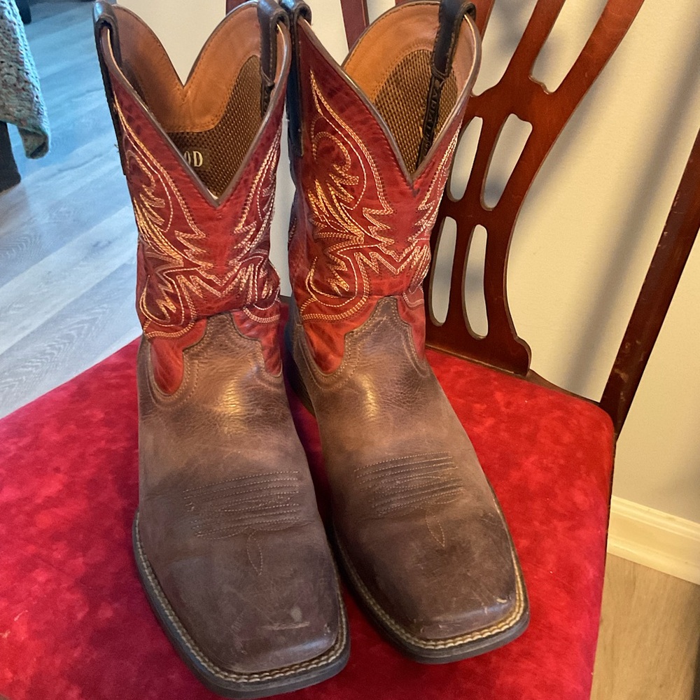 Men’s Ariat Boots Size 10D